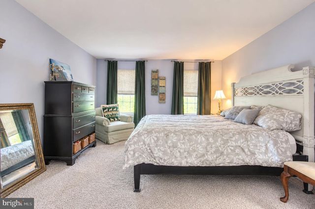 233 TAVISTOCK LN, Sewell, NJ 08080