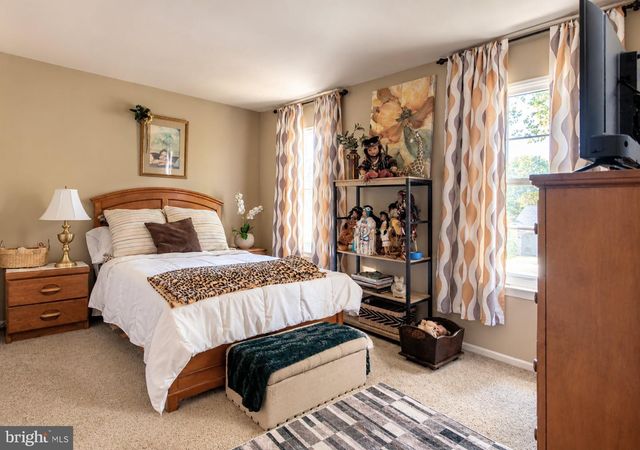 233 TAVISTOCK LN, Sewell, NJ 08080
