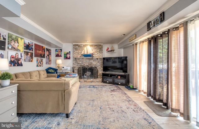233 TAVISTOCK LN, Sewell, NJ 08080