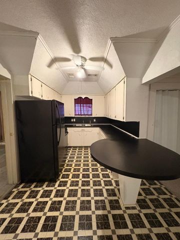 785 Grant Street, Beaumont, TX 77701