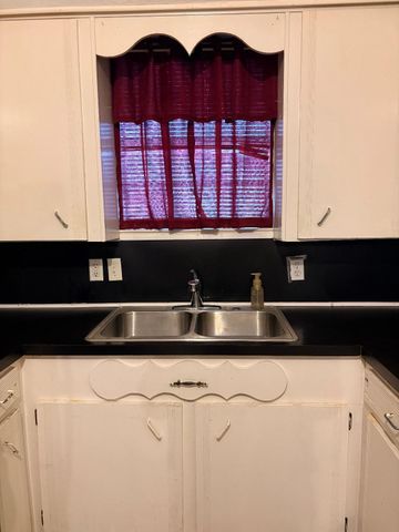 785 Grant Street, Beaumont, TX 77701