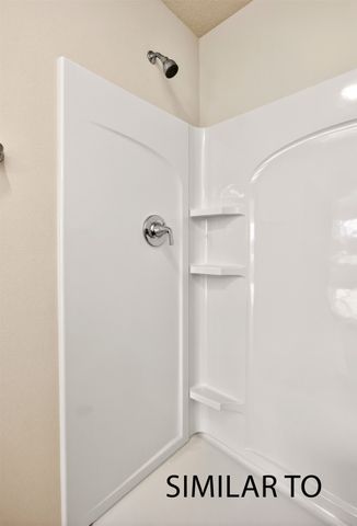 4283 Grover Woods Lane, Des Moines, IA 50317