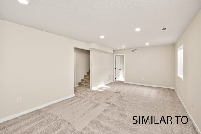 4283 Grover Woods Lane, Des Moines, IA 50317