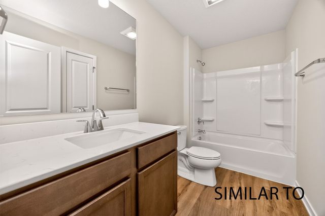 4283 Grover Woods Lane, Des Moines, IA 50317