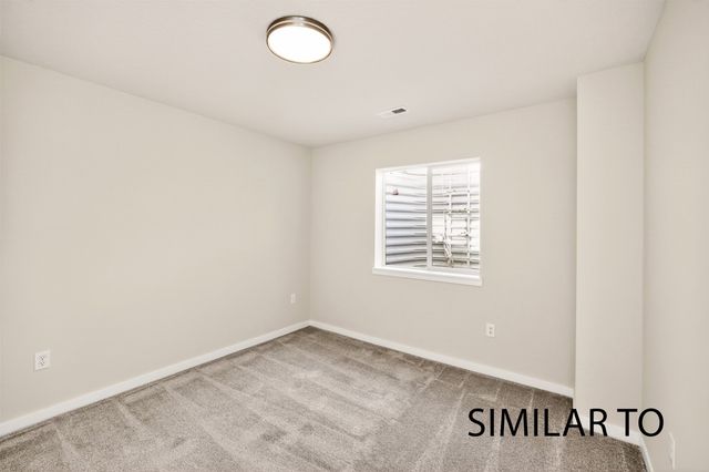 4283 Grover Woods Lane, Des Moines, IA 50317