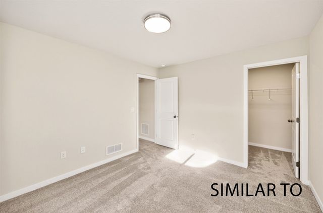 4283 Grover Woods Lane, Des Moines, IA 50317