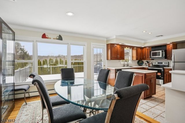 6 Highview Dr, Vernon Twp., NJ 07460