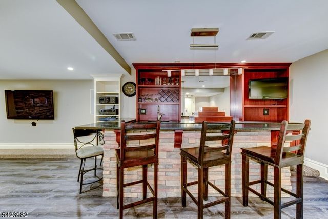 1 DEMOTT DR, Readington Twp., NJ 08889
