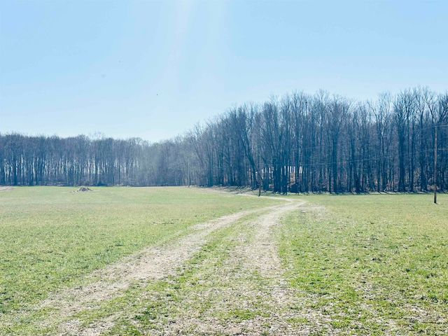 25280 Quinn Road, North Liberty, IN 46554