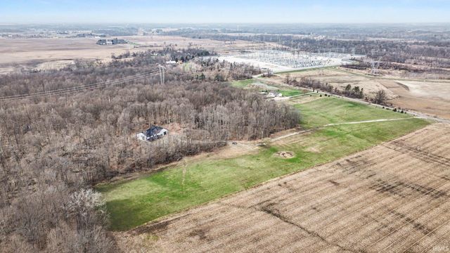 25280 Quinn Road, North Liberty, IN 46554