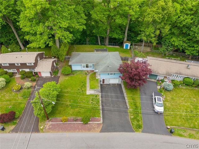 112 David Drive, Clay, NY 13212