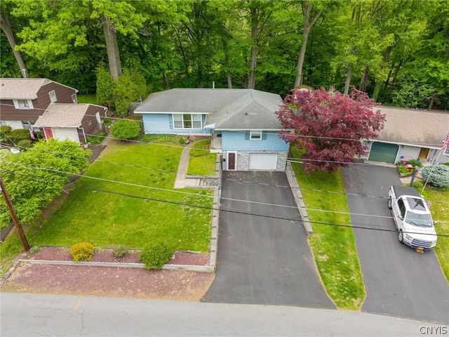 112 David Drive, Clay, NY 13212