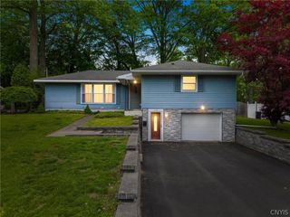 112 David Drive, Clay, NY 13212