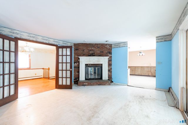 71 Renshaw Road, Hamden, CT 06518