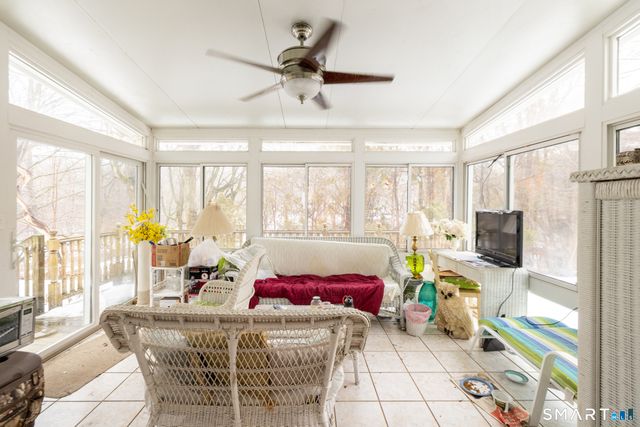 71 Renshaw Road, Hamden, CT 06518