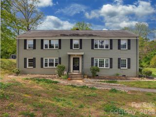 349 Wakefield Drive A, Charlotte, NC 28209