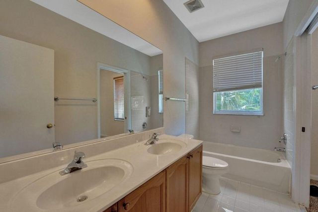 5302 Victoria Circle, West Palm Beach, FL 33409