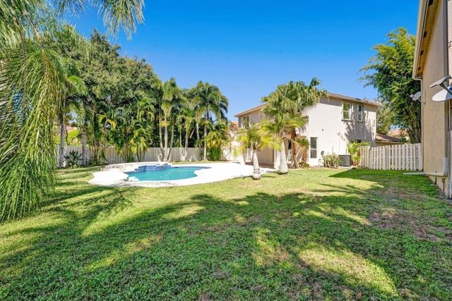 5302 Victoria Circle, West Palm Beach, FL 33409