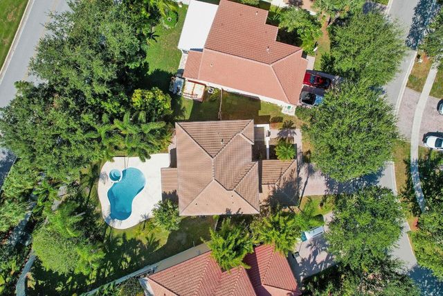 5302 Victoria Circle, West Palm Beach, FL 33409