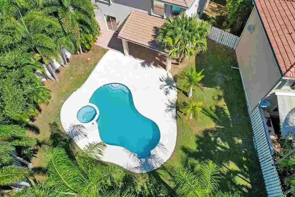5302 Victoria Circle, West Palm Beach, FL 33409