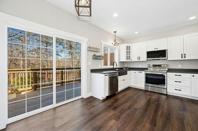 260 Main Street 11, Blackstone, MA 01504