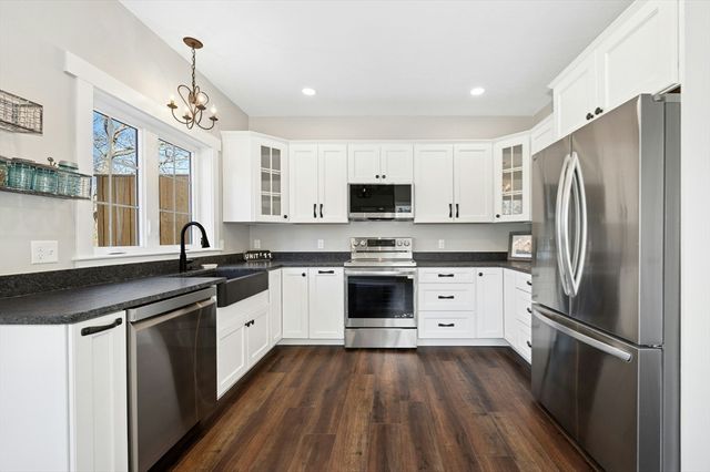260 Main Street 11, Blackstone, MA 01504