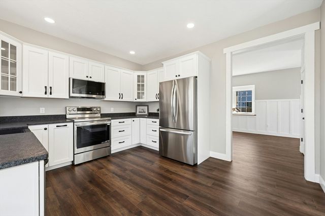 260 Main Street 11, Blackstone, MA 01504