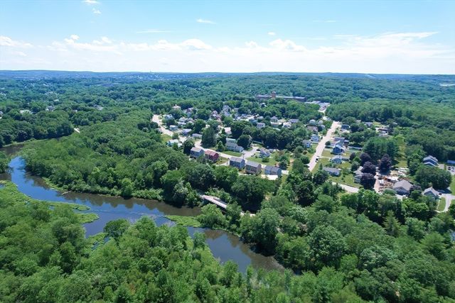 260 Main Street 11, Blackstone, MA 01504