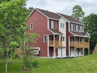 260 Main Street 11, Blackstone, MA 01504
