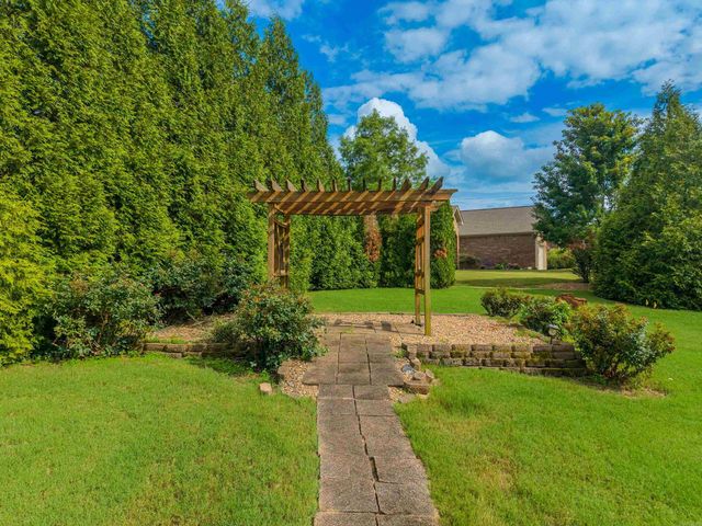 403 Willowbend Circle, Hot Springs, AR 71913