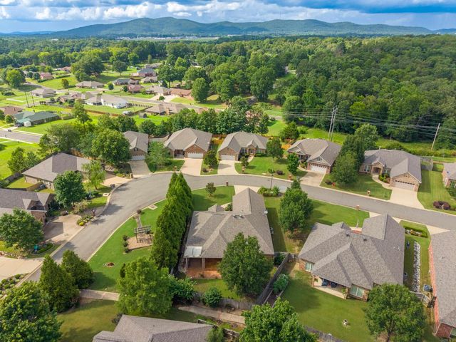403 Willowbend Circle, Hot Springs, AR 71913