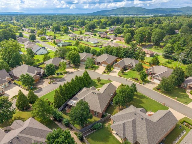 403 Willowbend Circle, Hot Springs, AR 71913