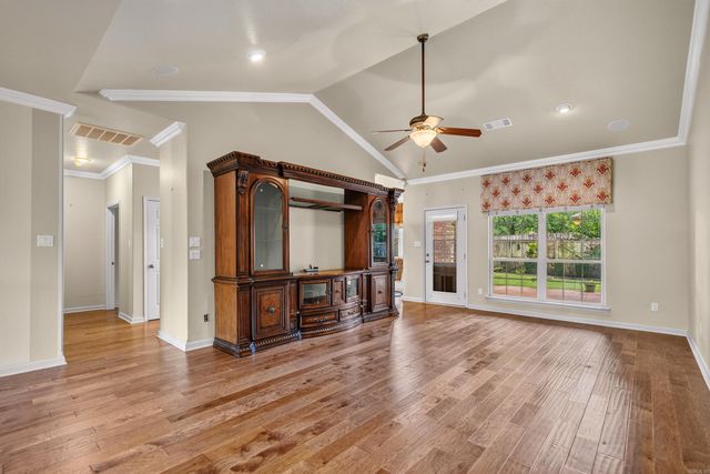 403 Willowbend Circle, Hot Springs, AR 71913