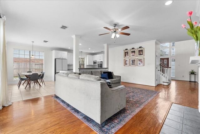 16907 Cottonwood Way, Houston, TX 77059