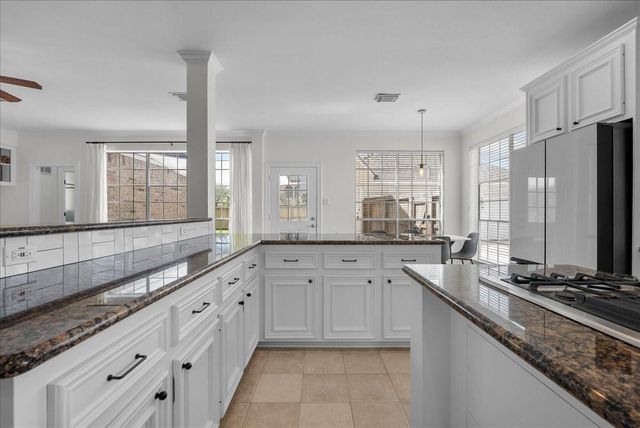 16907 Cottonwood Way, Houston, TX 77059