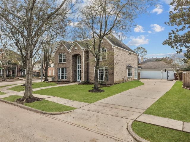 16907 Cottonwood Way, Houston, TX 77059