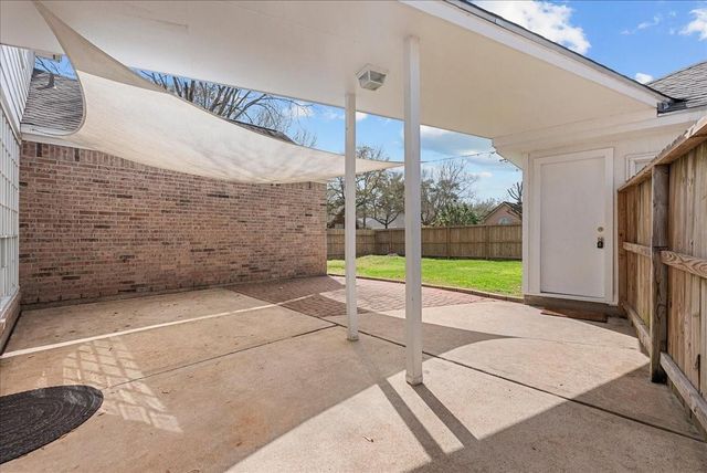 16907 Cottonwood Way, Houston, TX 77059