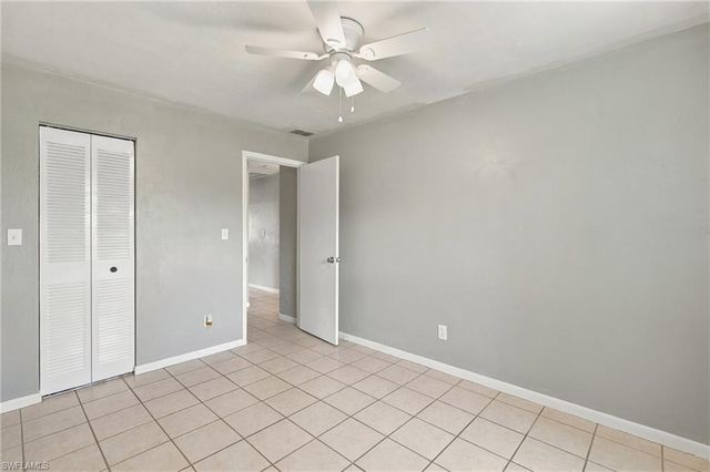 7 Dutch Iris LN, Lehigh Acres, FL 33936