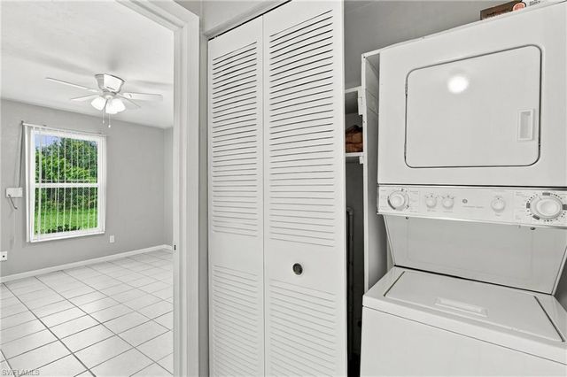 7 Dutch Iris LN, Lehigh Acres, FL 33936
