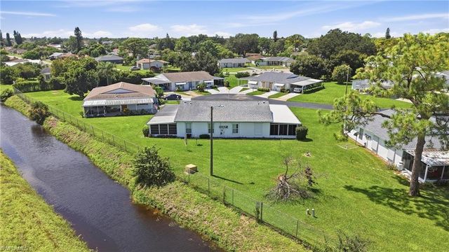 7 Dutch Iris LN, Lehigh Acres, FL 33936