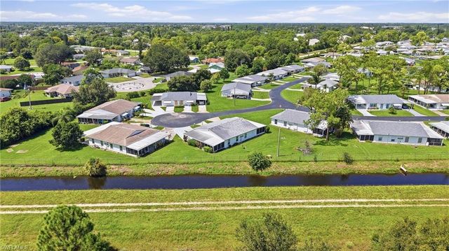 7 Dutch Iris LN, Lehigh Acres, FL 33936