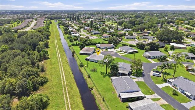 7 Dutch Iris LN, Lehigh Acres, FL 33936