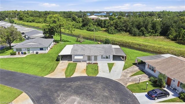 7 Dutch Iris LN, Lehigh Acres, FL 33936
