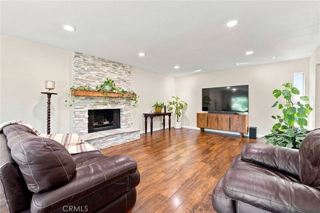 9415 Friendly Woods, Whittier, CA 90605