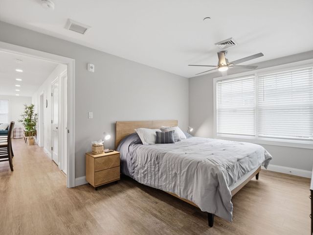 149 Pleasant St 2, Marblehead, MA 01945