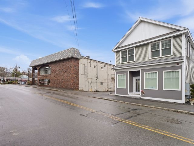 149 Pleasant St 2, Marblehead, MA 01945