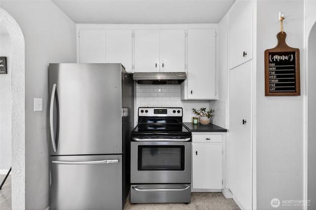 6831 S Yakima Avenue, Tacoma, WA 98408