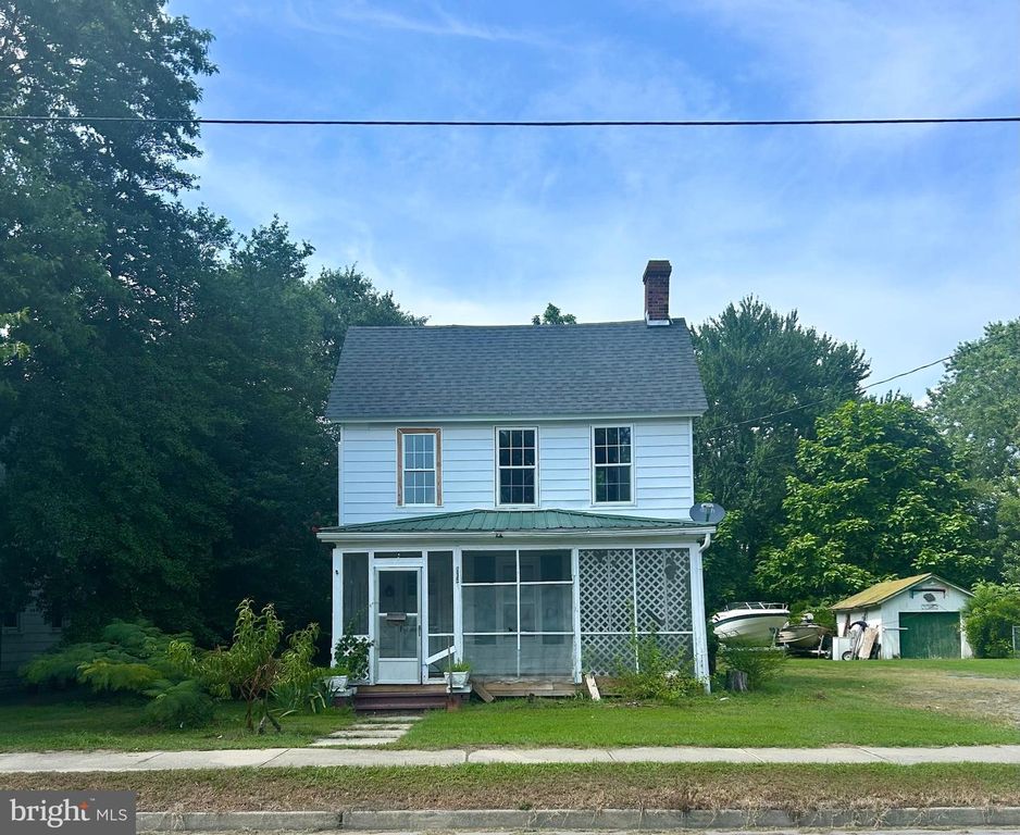 215 ACADEMY AVE, Federalsburg, MD 21632