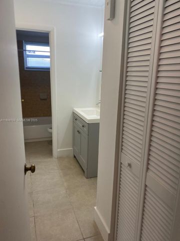 1975 NE 135th Street 2D, North Miami, FL 33181