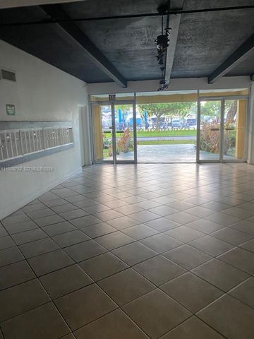 1975 NE 135th Street 2D, North Miami, FL 33181